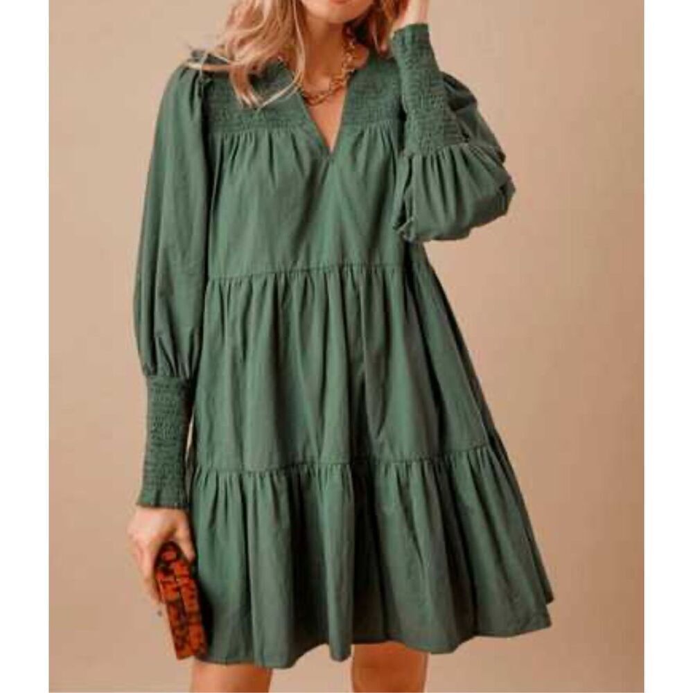 Tuckernuck Pomander Place Green Ceci Smocked Tiered Mini Dress Women’s Size M